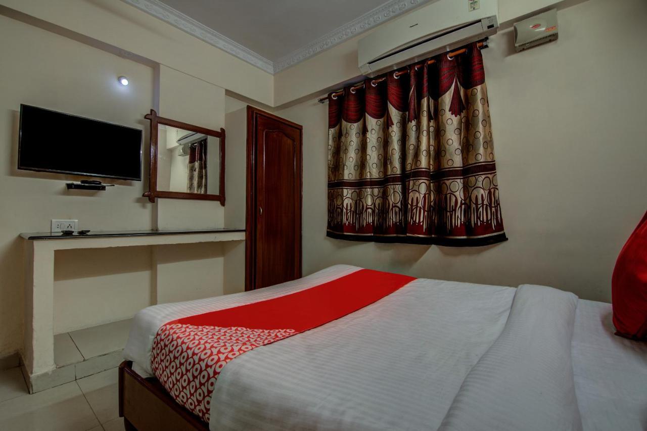 Oyo Hotel Lakshmi Paradise Вишакхапатнам Экстерьер фото